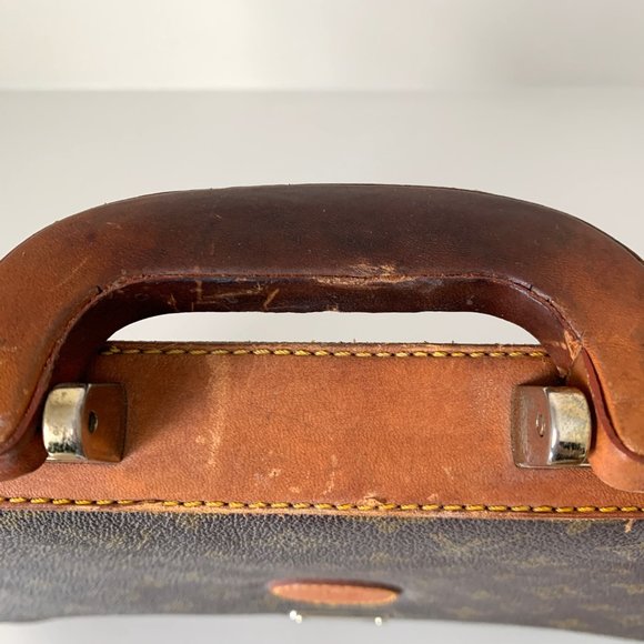 Louis Vuitton Monogram Laguito Briefcase - Picture 10 of 11